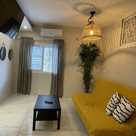 Rothschild 79 Hotel Petach Tikva Luaran gambar