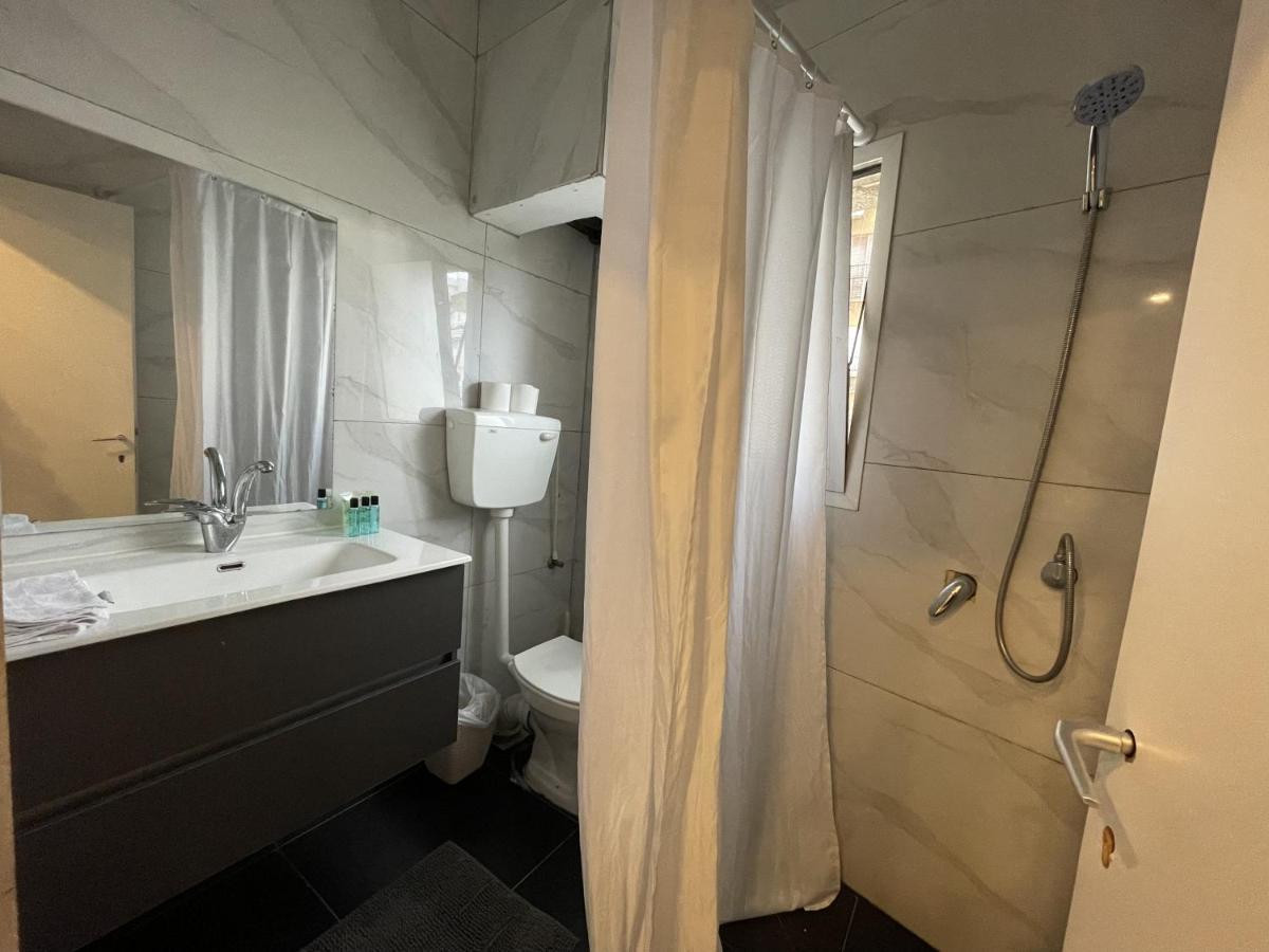 Rothschild 79 Hotel Petach Tikva Luaran gambar